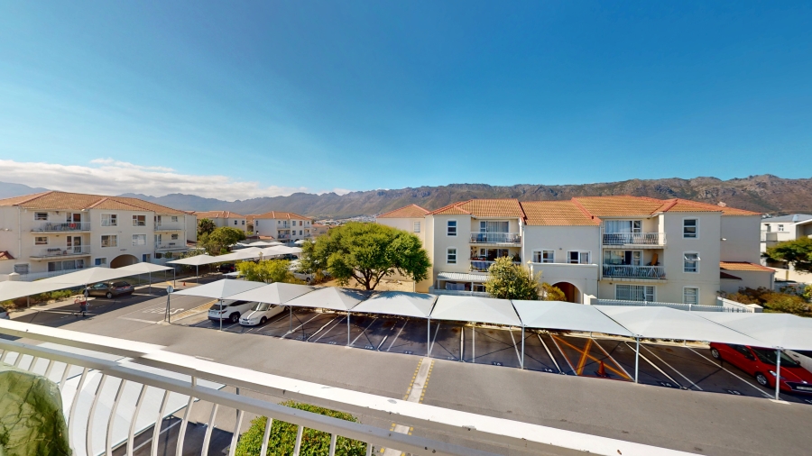 2 Bedroom Property for Sale in Gordons Bay Central Western Cape